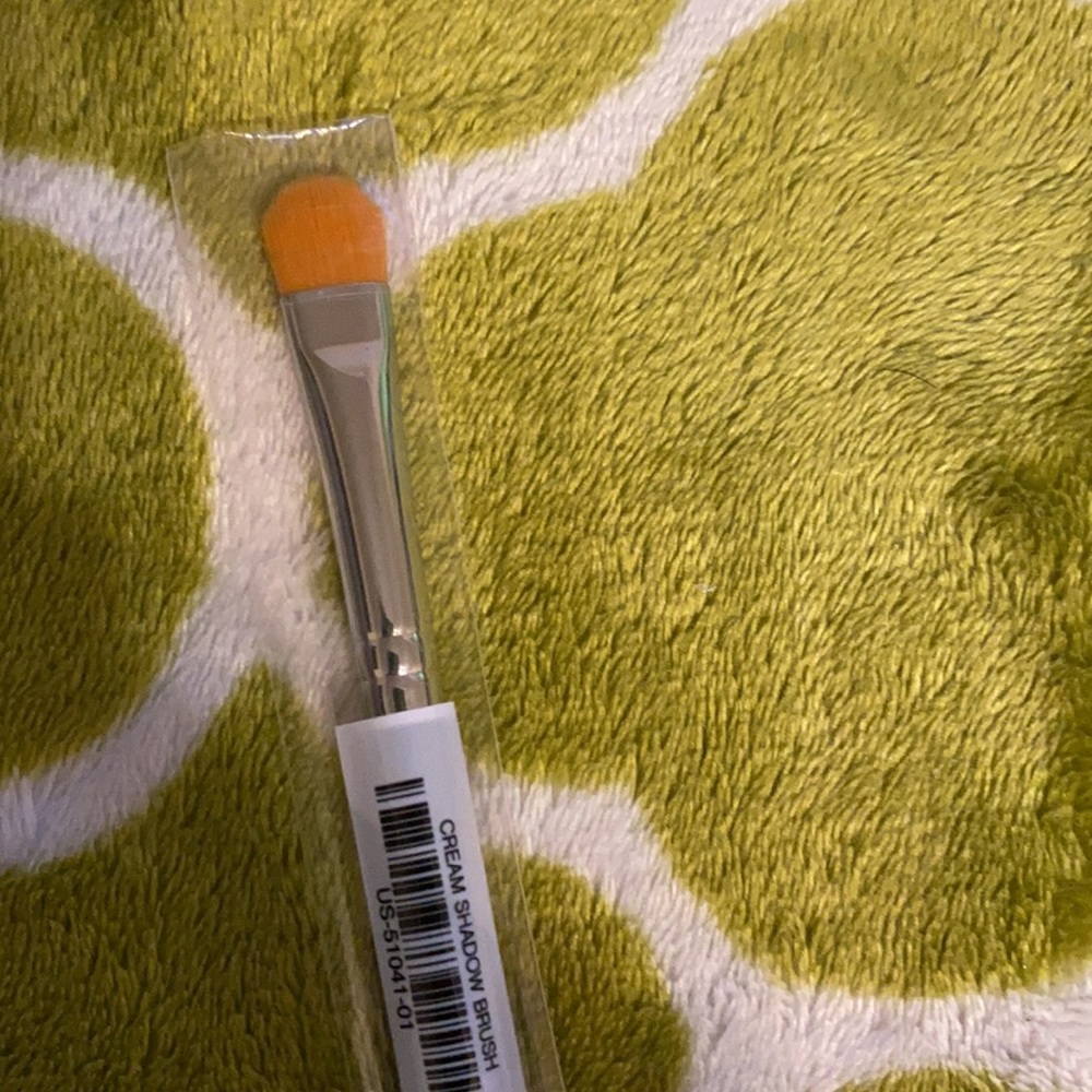 Younique Cream Shadow Brush